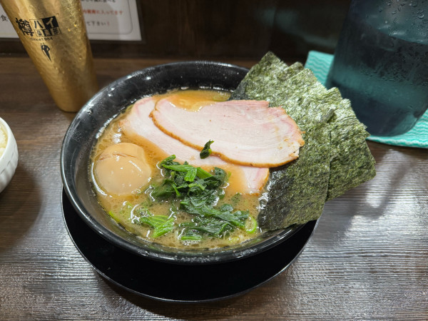 「ゆくるラーメン」@家系ラーメン ゆくる家の写真