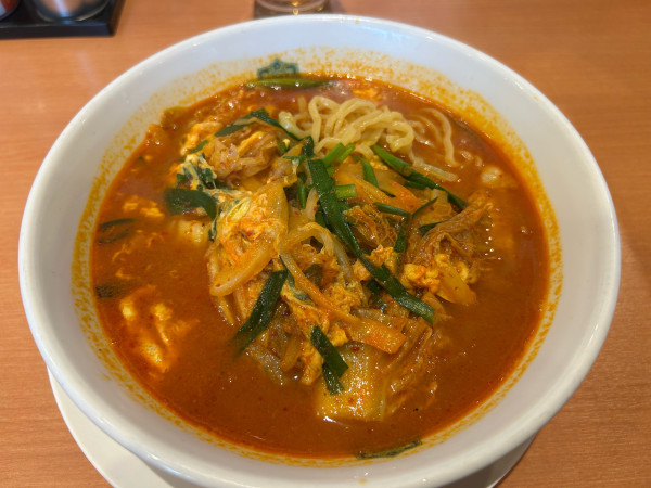 「【期間限定】チゲ味噌ラーメン750円、餃子290円」@日高屋 土浦西口店の写真