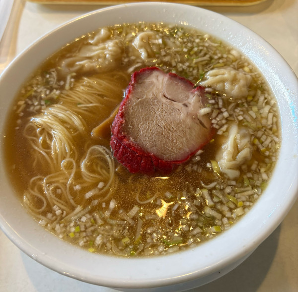 「ワンタン麺」@ウミガメ食堂の写真
