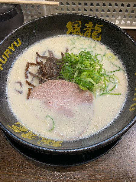 「ラーメン」@とんこつラーメン博多風龍 上野店の写真