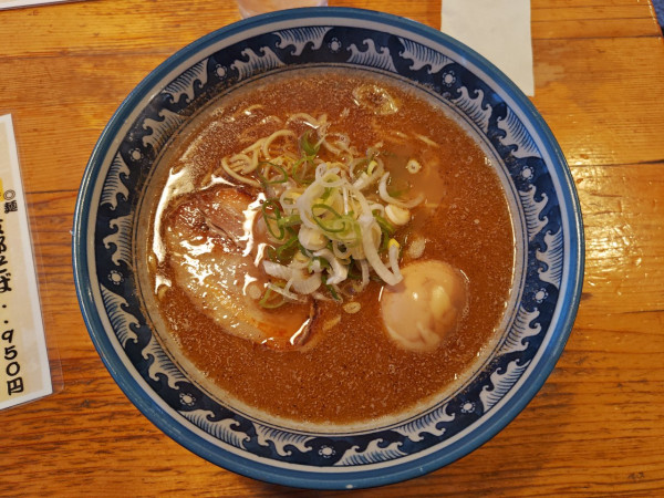 「支那そば+とろ味玉子  ﾒﾝﾏ抜き」@らぁめん 支那虎の写真