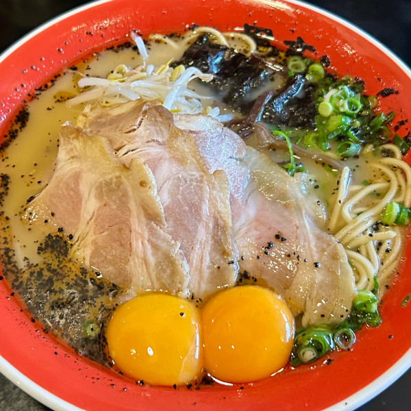 「玉子入りラーメン」@黒亭 本店の写真
