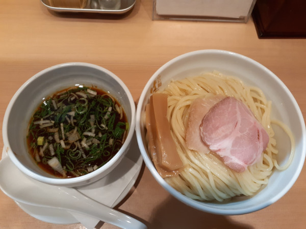 「つけ麺、大盛」@らぁ麺 はやし田 町田店の写真