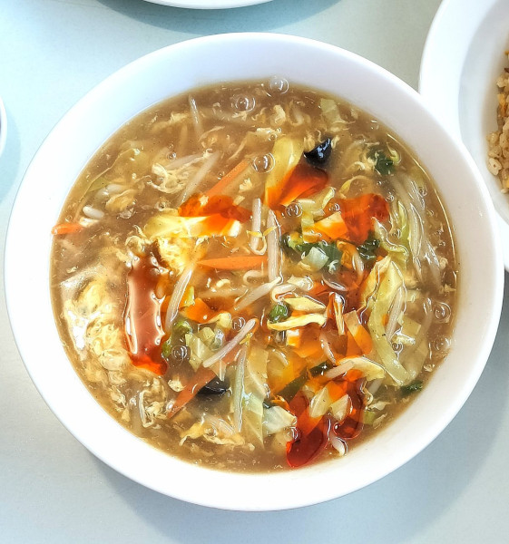 「サンラー麺 780円」@中華料理 美味の写真