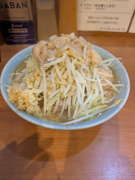 「ラーメン小　麺硬め　ニンニクヤサイアブラカラメ」@ラーメンBoo Boo太郎。の写真