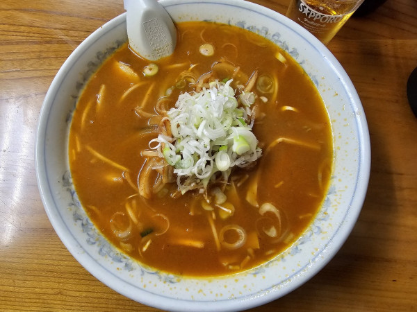 「辛味噌豚キムチラーメン（麺半分）　750円」@三浦惣菜店の写真