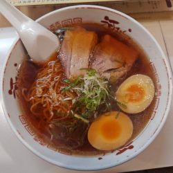 醤油ラーメン+煮玉子  ﾒﾝﾏ抜き