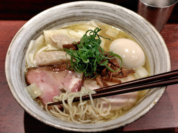 「特製らぁ麺 塩·麺大盛」@らぁ麺 花筏の写真
