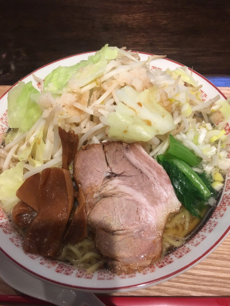 「中華そば➕野菜」@ラーメンバル亀の写真