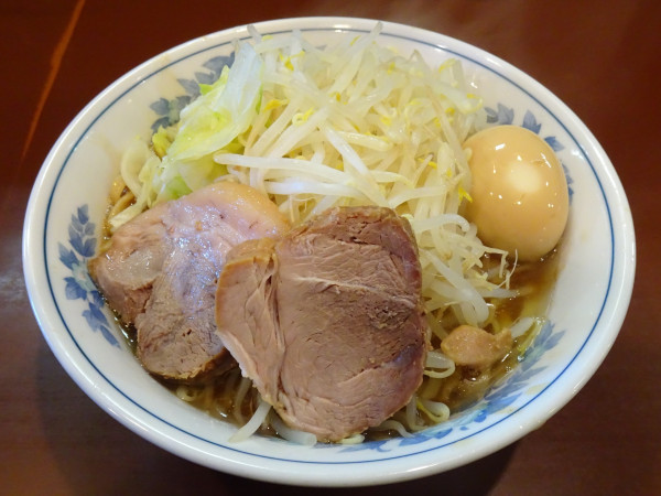 「らーめん（1,000円）＋味付玉子　麺柔らかめ野菜多め」@らーめん陸の写真