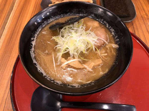 「煮干しだし中華そば」@中華そば くりの木 大宮ステラタウン店の写真