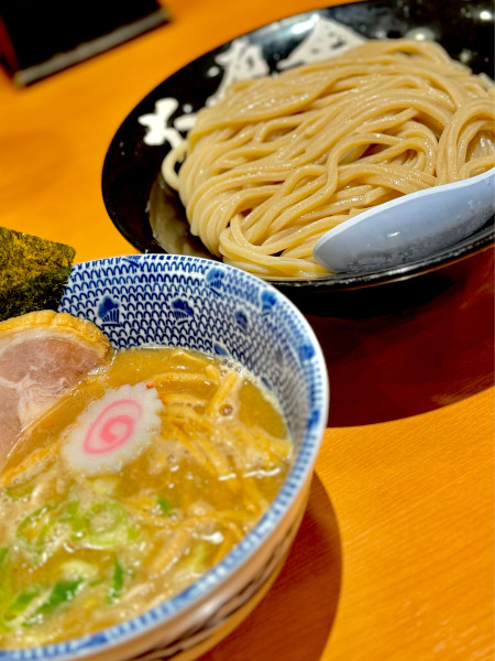 「朝つけめん（大盛り）850円」@六厘舎の写真