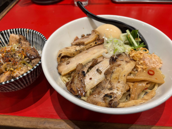 「得製塩まぜそば+チャーシューご飯」@まぜそば 七の写真