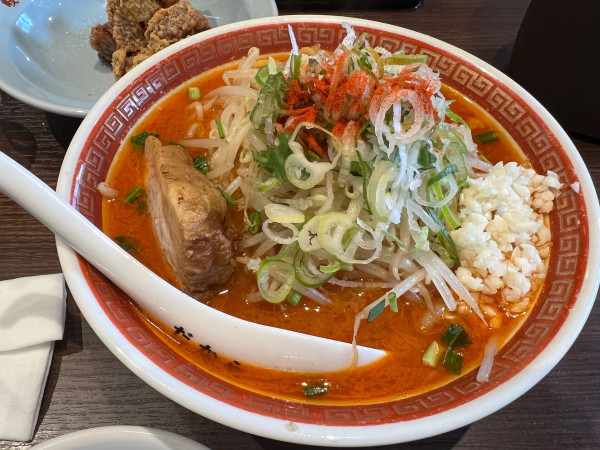 「辛いみそ野菜ラーメン　大盛1400円」@岐阜とん太 美濃加茂店の写真