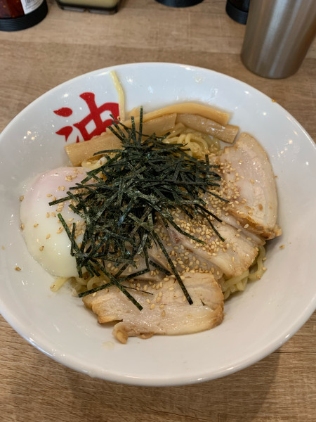 「油そば（全部のせ）」@油そば きりん寺 天王寺店の写真