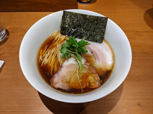 「醤油らぁ麺」@らぁ麺や ふぢとらの写真