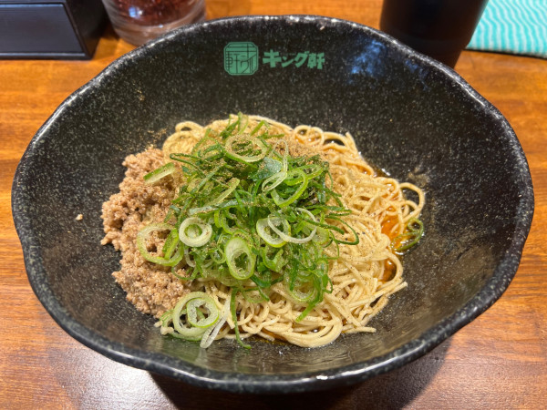 「汁なし担々麺大盛り¥950」@汁なし担担麺専門 キング軒 神田スタンドの写真