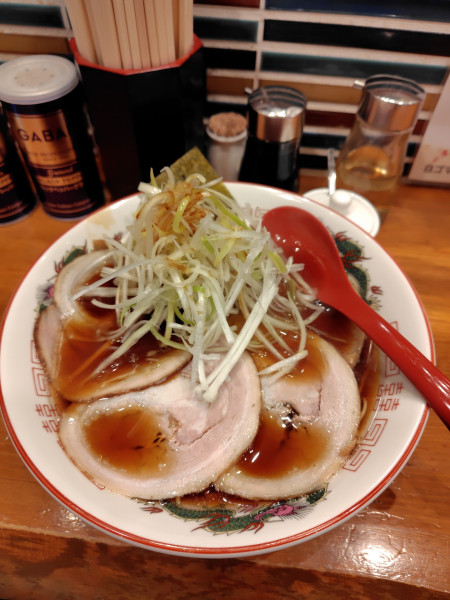 「ネギバラチャーシュー麺　税込1,100円」@中華そば専門店 八王子らーめん よしだの写真