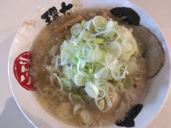 「特製1050円、大盛110円、ネギ80円(ここから割引有)」@環七ラーメン てらっちょの写真