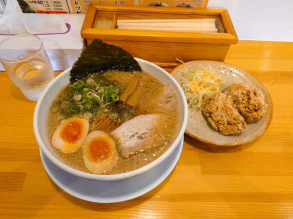 「味玉ラーメン」@背脂醤油ラーメン まる星の写真