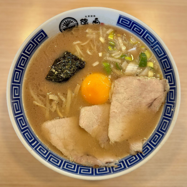 「玉子入りラーメン（830円）」@ラーメン 陽向 健軍店の写真