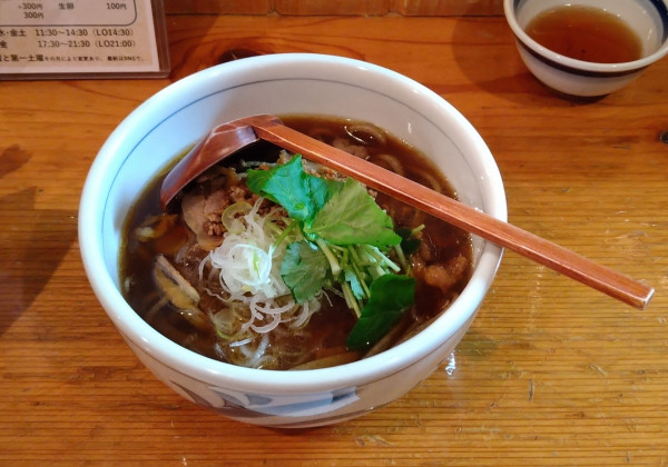 「温かい鶏そば」@粗挽き蕎麦 トキの写真