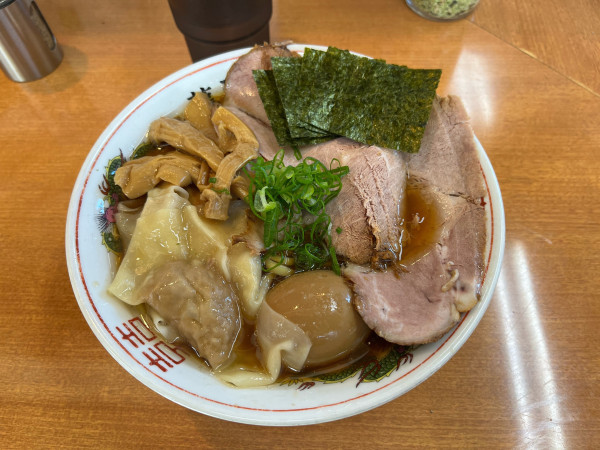 「特製醤油ラーメン」@龍聖軒の写真