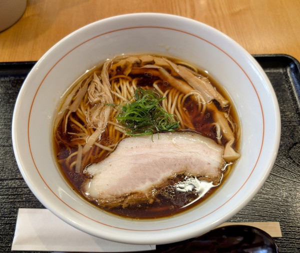 「醤油ラーメン950円」@さくら食堂。の写真