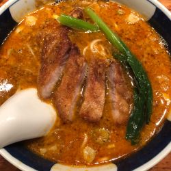 排骨担々麺