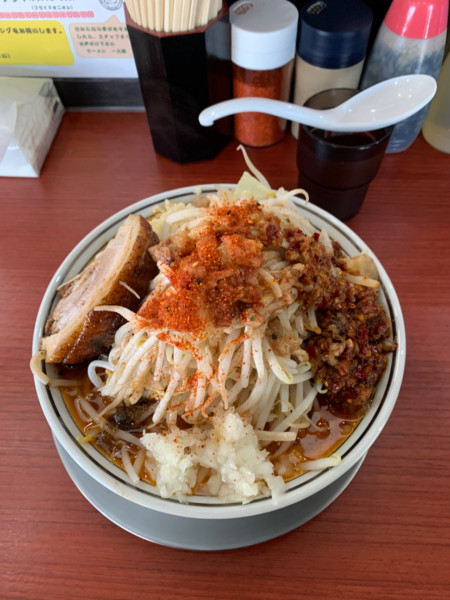 「辛いラーメン＋自家製ラー油」@ラーメン一太豚の写真