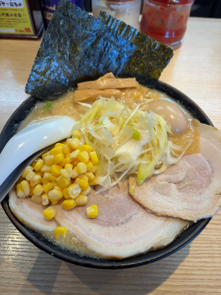 「全部載せ味噌ラーメン」@らーめん 鐵 おゆみ野店の写真
