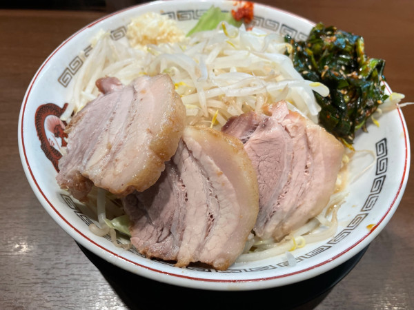 「ミニラーメン、辛ニラ、豚一枚」@豚山 横浜西口店の写真