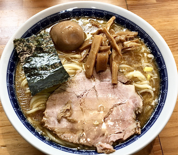 「新塩ラーメン1200円　並　味玉100円」@自家製中華そば としおかの写真