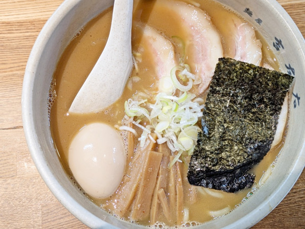 「味玉らーめん＋チャーシュー」@麺屋吉左右の写真