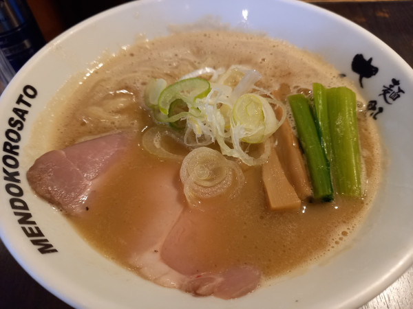 「魚介豚骨ラーメン」@麺処 さとう 桜新町店の写真