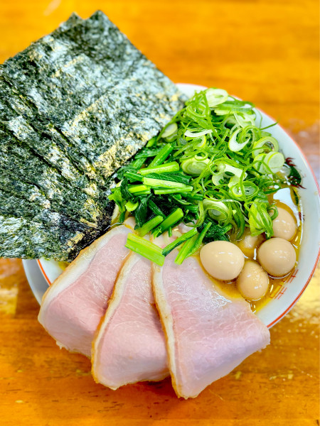 「ばんだい流家系らぁ麺900円」@会津ばんだいらーめん 伊勢崎店の写真