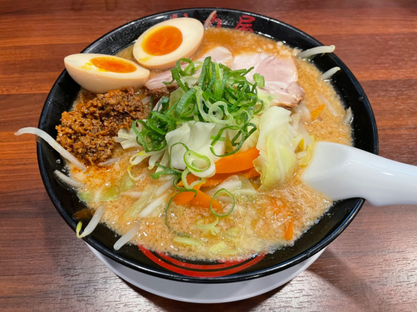 「北海道濃厚味噌らぁめん（期間限定）」@ラーメン魁力屋 府中白糸台店の写真