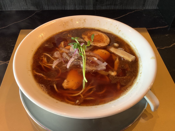 「さば節中華そば 1050円」@麺屋 日出次 焼津店の写真