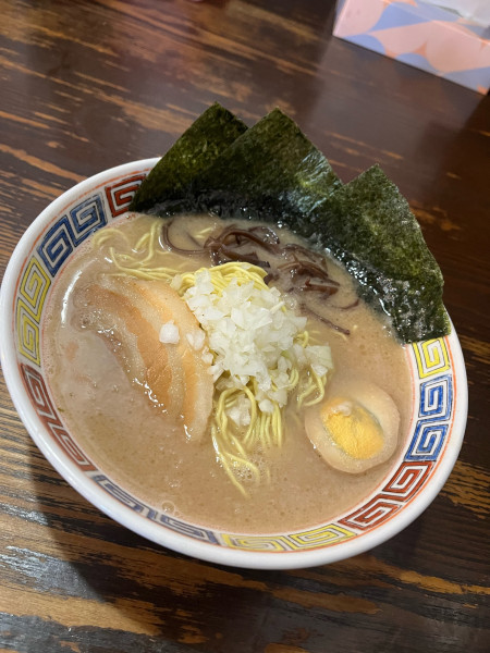 「塩トンコツラーメン」@長浜らーめん 相模原店の写真