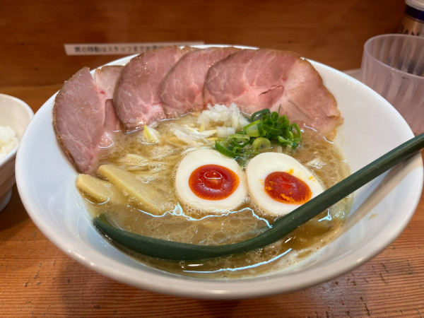 「特選鶏そばプレミアム」@麺屋はなぶさの写真