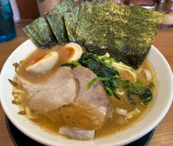 「ひじりラーメン並＋無料ライス」@横浜家系ラーメン ひじり家の写真