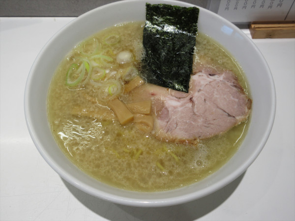 「らーめん（こってり）（750円）」@ラーメン 餃子 あすなろの写真