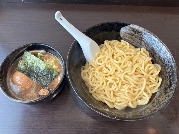 「濃厚魚介つけ麺(あつもり)中盛」@川喜屋の写真