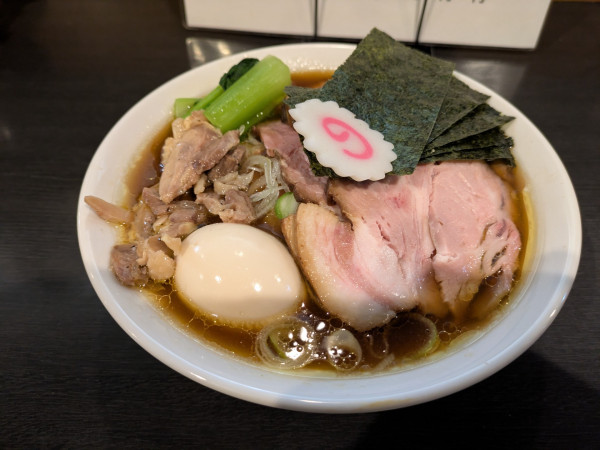 「特製らーめん」@自家製麺ご藤の写真