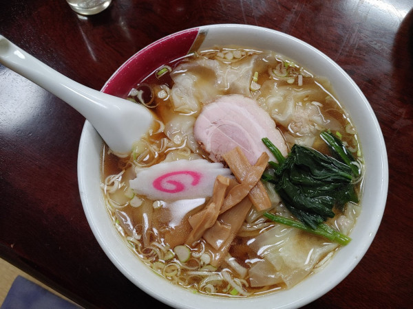 「ワンタンメン　700円」@はるやの写真