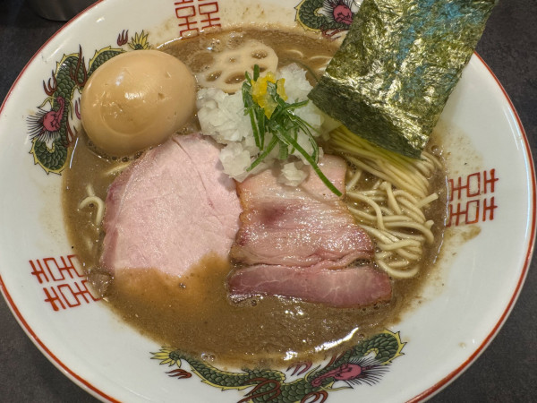 「濃厚煮干らーめん」@西永福の煮干箱の写真