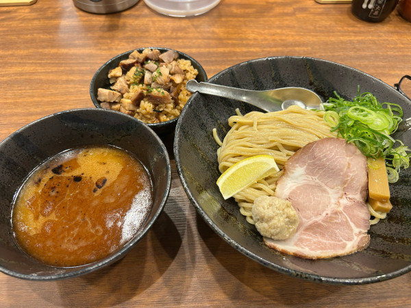 「【12月、1月限定】鶏つけめん1080円、豚飯390円」@つけめんTETSU 壱の木戸 水戸店の写真
