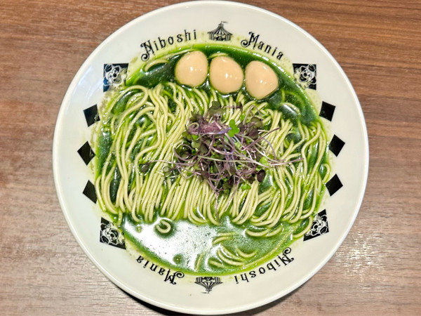 「★＜限定1＞ニラ煮干ソバ🍜¥950」@NIBOSHIMANIAの写真