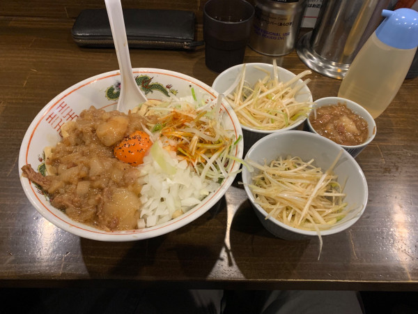 「汁なし（豚抜き）+和えねぎ×2 1210円」@男気らーめんアカギ 新田木崎店の写真