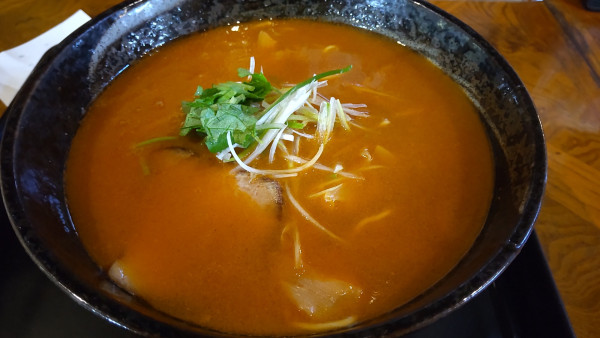 「海老そば麺硬め900円」@もちもちの木 野田店の写真